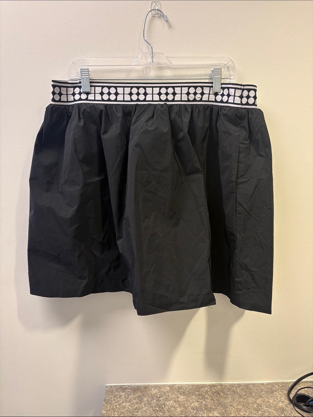 kate spade Black Midi Taffata Skirt with Graphic White Waistband